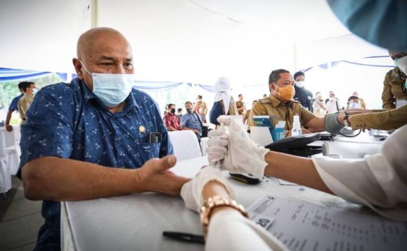 Setelah Divaksin, Wakil Ketua DPRD Kota Bandung Secara Psikologis Merasa Semakin Percaya Diri