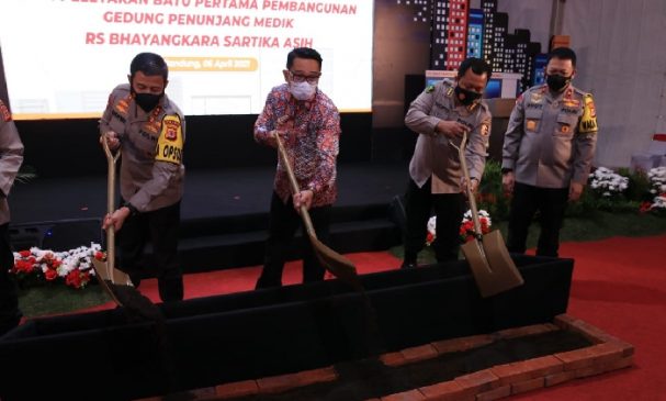Kapolda Bersama Gubernur Jabar Resmikan Gedung Pelayanan Medik dan Peletakan Batu Pertama Pembangunan Penunjang Medik