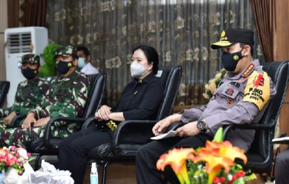 Kapolri Bersama Panglima TNI, dan ketua DPR RI Tinjau Pos Penyekatan Merak-Bakauheni