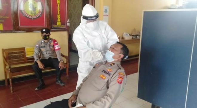 Personel Polresta Bandung di Tes Swab, Pastikan Kondisi Prima saat Bertugas di Lapangan