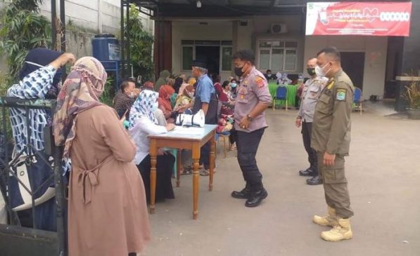 Polres Majalengka Monitoring Pelaksanaan Vaksinasi Kedua Bagi Guru SD