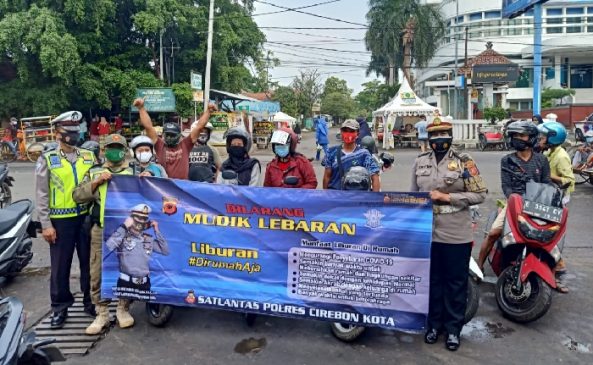 Sat Lantas Polres Cirebon Himbau Warga Tidak Mudik Lebaran 2021