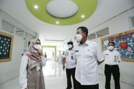Ema Sumarna Soroti Fasilitas Cuci Tangan dan Toilet di Hari Ketiga Uji Coba PTMT