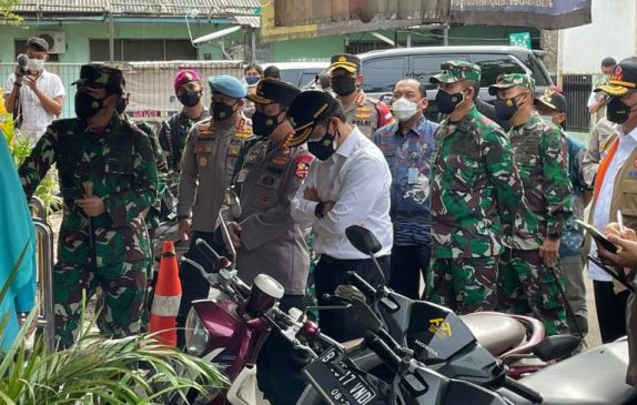 Panglima TNI dan Kapolri Lakukan Sidak PPKM 3 Lokasi di DKI Jakarta