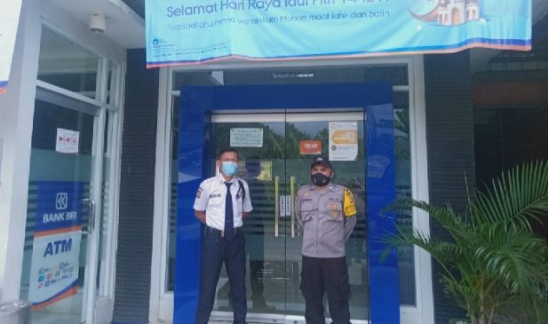 Polres Majalengka Polda Jabar Patroli Dialogis Sambangi Bank BRI dan Pos Giro