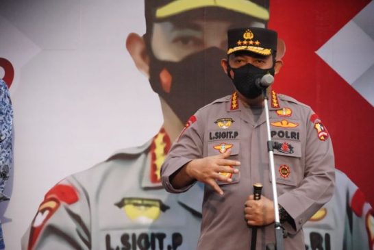 Saat Tinjau Vaksinasi 1.300 Karyawan Tekstil, Kapolri Minta Tracing dan Testing Diperkuat