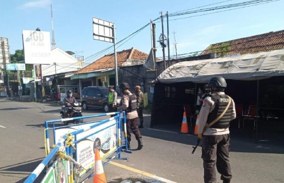 PPKM Darurat Level 4 di Cirebon Kota Dijaga Ketat Satuan Brimob Polda Jabar