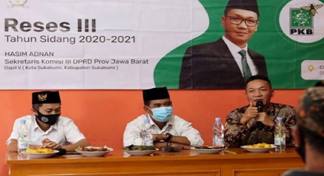 Reses III Tahun Sidang 2020-2021, Warga Cimenteng Keluhkan Infrastruktur Jalan