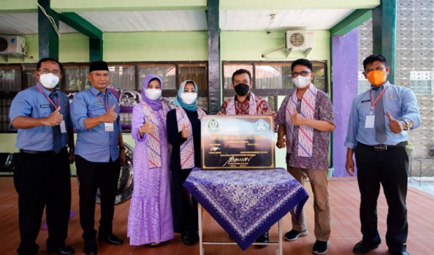 Kadisdik Jabar Resmikan Ruangan Indoor SMAN 3 Cirebon