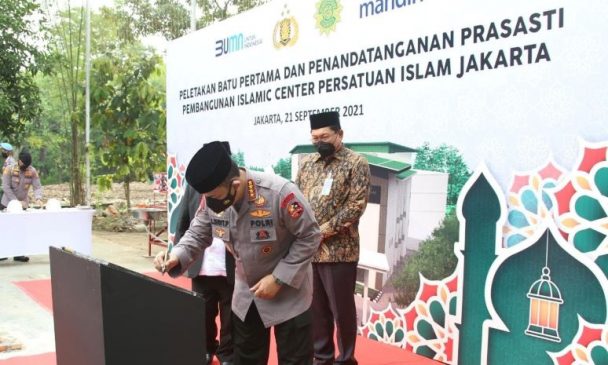 Kapolri Hadiri Peletakan Batu Pertama Islamic Center Persis