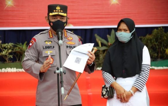 Kapolri Listyo Sigit Minta Semua Pusat Aktivitas Dipasang PeduliLindungi