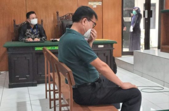Hakim PN Karawang Kelas 1B Jatuhkan Vonis Bebas Warga Korea Mr. Chaeil Yang