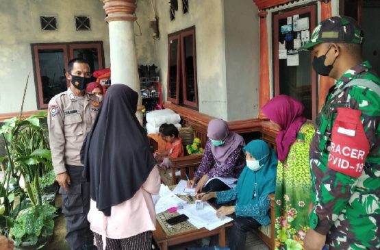 Vaksinasi Door To Door Terus Digencarkan Polisi, Dukung Percepat Herd Immunity di Masa PPKM