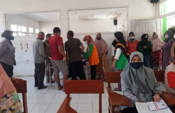 Polwan Pantau Pelaksanaan Vaksinasi Covid-19 Wilayah Desa Binaan di Masa PPKM