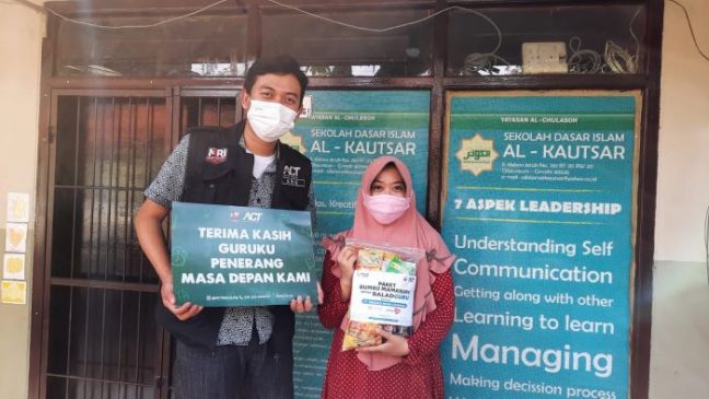Peringati Hari Guru Nasional, ACT Berikan Tanda Kasih Kepada Seribu Guru