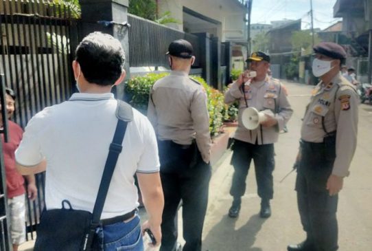 Polisi Woro-Woro Ajak Masyarakat Melakukan Vaksin di Masa PPKM