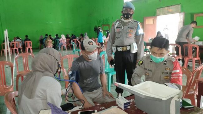 TNI Polri Gelar Gebyar Vaksinasi Massal Presisi di Tengah PPKM