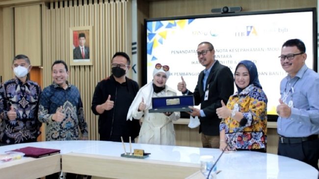 Bukti Nyata Dukung UMKM, bank bjb Tandatangani Kerja Sama 2 Sekaligus
