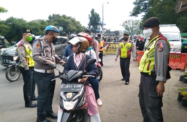 Polisi Tak Kenal Lelah Gelar Operasi Yustisi Pendisiplinan Prokes