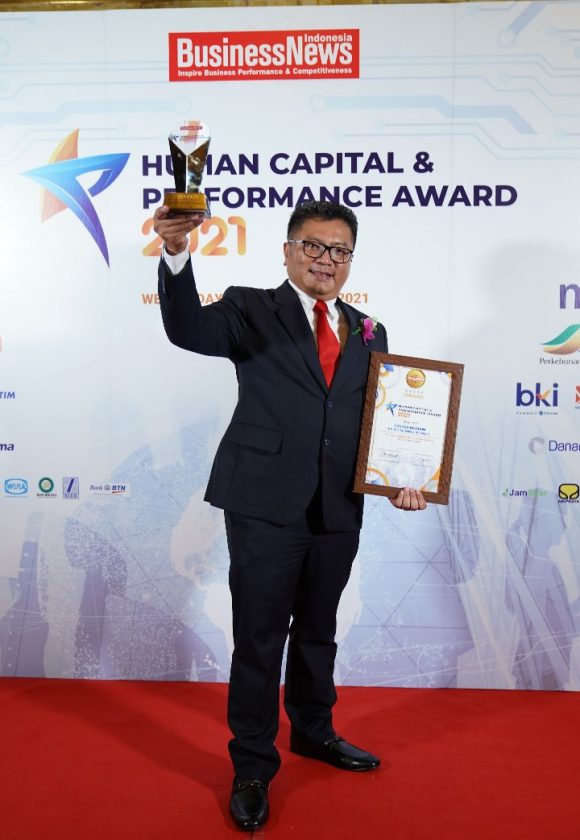 Pos Indonesia Kembali Raih Penghargaan, Kali Ini di Ajang Human Capital & Performance Award 2021 (2)