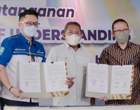 bank bjb dan Perumda Pasar Bandung Juara Dorong Pedagang dan Pembeli Beralih ke Transaksi Cashless