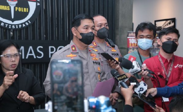 Kasus Dugaan Ujaran Kebencian Bahar bin Smith, 50 Saksi Diperiksa dan 6 Barang Bukti