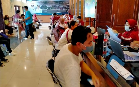 Kabid Humas Polda Jabar : Percepatan Vaksinasi Terus Digelar Polisi, Menyasar Semua Usia