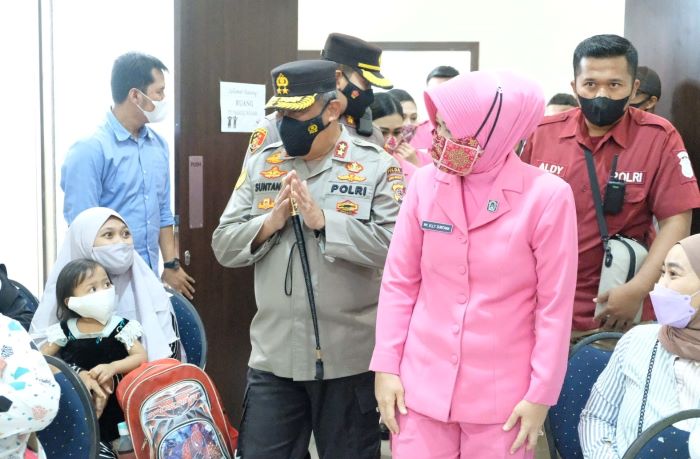 Kapolda Jabar Tegaskan Vaksin Salah Satu Syarat Menanggulangi Covid-19