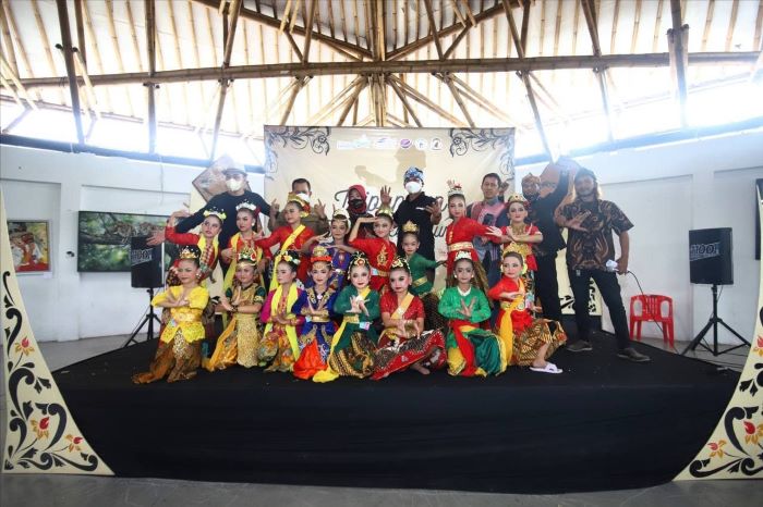 Ketua DPRD Kota Bandung Apresiasi Acara Pasanggiri Jaipong Bentang Bandung