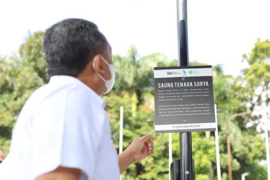 Plt Wali Kota Bandung Resmikan Saung Tenaga Surya di Taman Tegallega