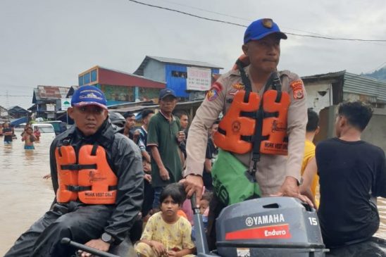 Sebanyak 380 Personel Diterjunkan Polda Papua Bantu Penanganan Banjir dan Longsor di Jayapura