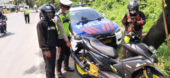 Tertibkan Knalpot Brong, Polisi Tindak 12 Pengendara