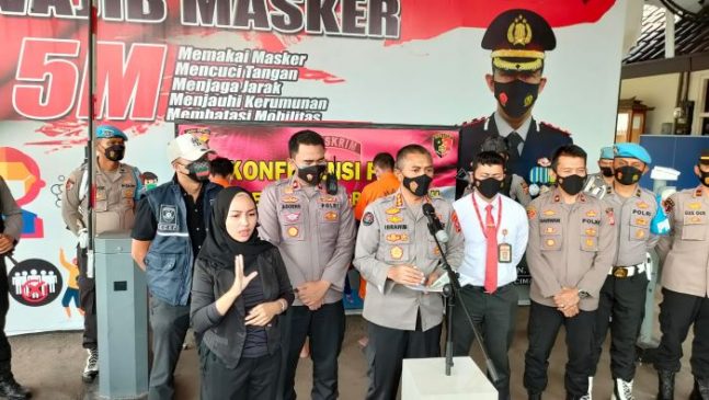 Kabid Humas Polda Jabar: Para Pelaku Pengeroyokan Terhadap Seorang Remaja di Sebuah Cafe Padalarang yang Videonya Viral di Medsos Berhasil Ditangkap Polisi