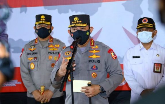 Kapolri Tinjau Vaksinasi Serentak, Ingatkan Pentingnya Vaksin untuk Hadapi Omicron