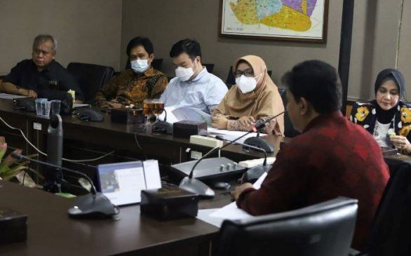 Komisi B Minta DLHK Lakukan Edukasi dan Sosialisasi Membayar Retribusi Sampah