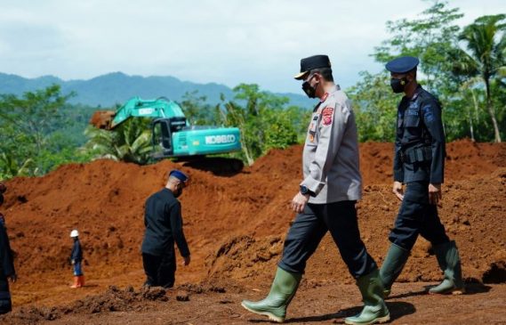 Wakapolda Jabar Meninjau Pembangunan Mako Baru Batalyon D Sat Brimob Polda Jabar Di Cineam