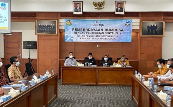 bank bjb Kerja Sama dengan Pemkab Garut Berdayakan BUMDes dengan Pendekatan Pentahelix