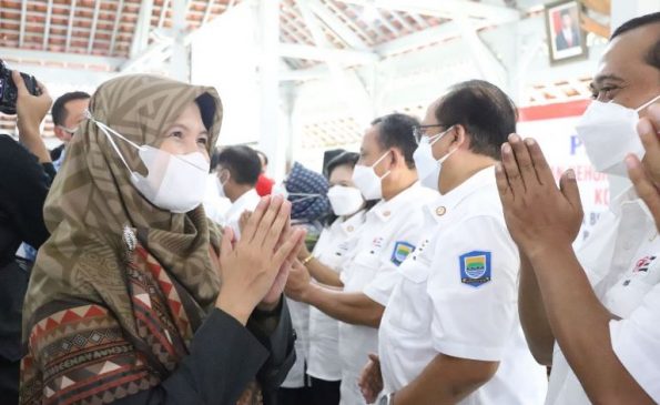 Anggota DPRD Kota Bandung, Susi Sulastri Hadiri Pelantikan Dewan Kehormatan PMI Kota Bandung