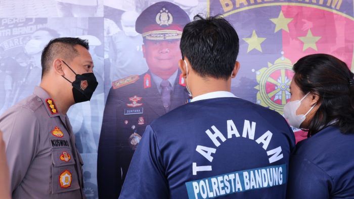 Jualan Online Fiktif, Pasutri Diamankan Polisi