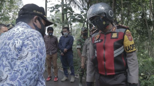 Kabid Humas Polda Jabar: Polisi Tinjau Jalan Amblas di Buahdua Sumedang