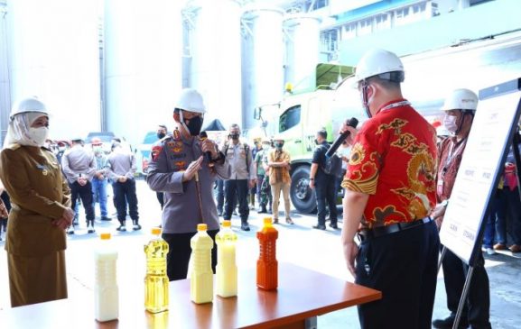 Kapolri Instruksikan Kapolda Cek Setiap Hari Ketersediaan Minyak Goreng di Pasar