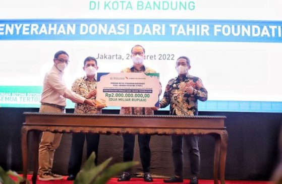 Tahir Foundation Berikan Dukungan Kepada Warga Bandung yang Nunggak Iuran BPJS Kesehatan