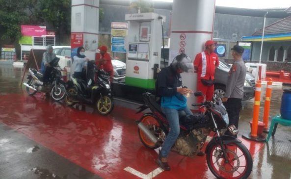 Antisipasi Kelangkaan BBM, Polisi Cek SPBU yang Ada di Wilayah Kecamatan Cikancung