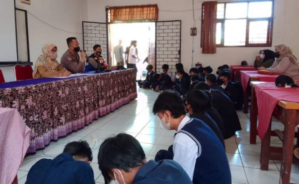 Antisipasi Tawuran, Polisi Lakukan Giat Pembinaan Kepada Siswa dan Orangtua