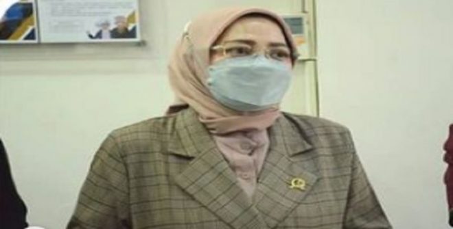 Hj Sumiyati Apresiasi Program Pemesanan Minyak Goreng via Aplikasi Sapawarga