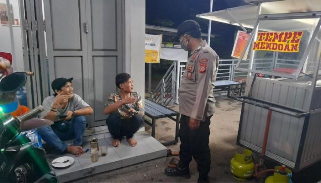 Jaga Kamtibmas di Bulan Ramadhan, Polisi Lakukan Patroli Jelang Sahur