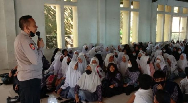Kabid Humas Polda Jabar Apresiasi Polisi Lakukan Pembinaan untuk Mengantisipasi Tawuran Pelajar