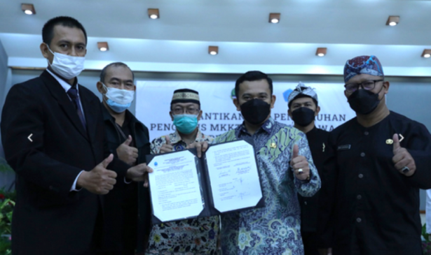 Kadisdik Jabar Lantik Pengurus MKKTU Periode 2022-2025