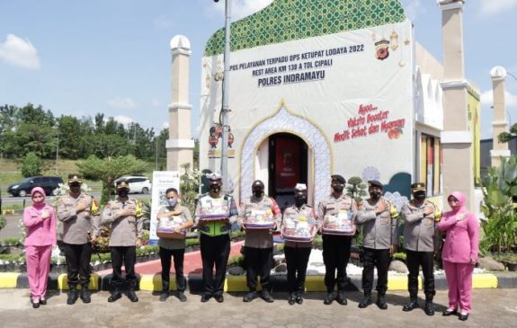 Polisi Berikan Perhatian Khusus Bagi Para Pemudik di Indramayu