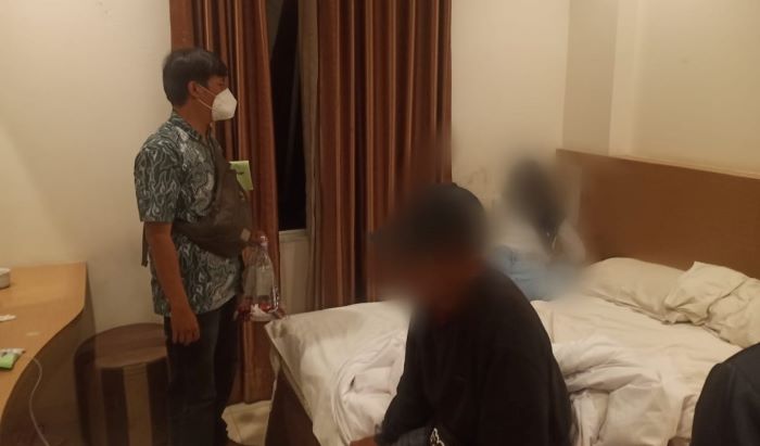 Polisi Ungkap dan Gagalkan Prostitusi via Online di Cirebon Kota